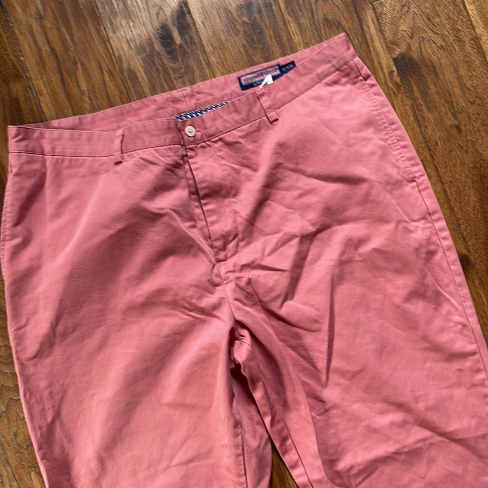 Mens Vineyard Vines salmon colored pants